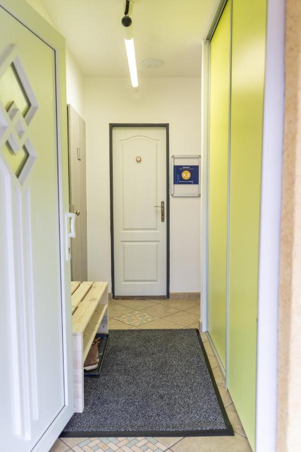 Pod Jestedem Apartment *